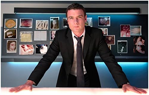 Криминалисты: Разследване на мястото на престъплението, Лив Шрайбер в ролята на Майкъл Кепплера снимка с размери 8 х 10 см
